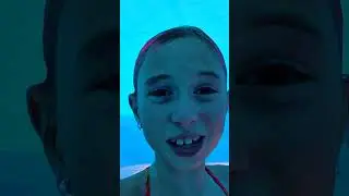 Giorgia costruisce una stanza segreta in piscina con Stefano e Papà Salvo li scopre! 