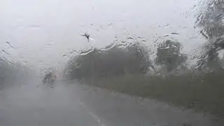 ЖУТКИЙ ЛИВЕНЬ ЗАСТАЛ В ДОРОГЕ!!!
