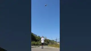 До самолёта добросил 🏀🤣