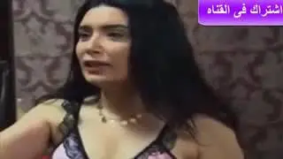 فضيحة خروج بزاز عبير صبري من الفستان وظهور حلماتها الوردية