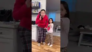 Mom and sister treats baby’s wound 👩🏻❤️👶🏻😱🤕✅🌈🚀