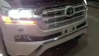 Toyota LandCruiser 200 Передняя оптика с плавным LED