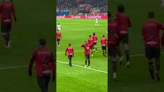 MILAN - ATALANTA Leao esulta sotto la CURVA SUD 1-0