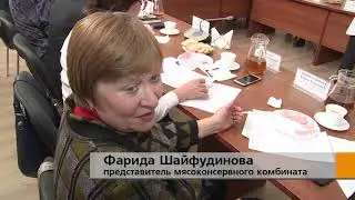 Дегустация докторской колбасы прошла в Госалкогольинспекции РТ