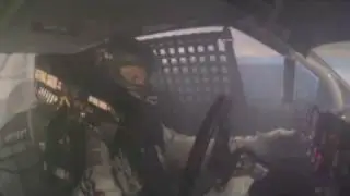 2009 NASCAR Dale Earnhardt Jr vs Casey Mears at Phoenix HQ