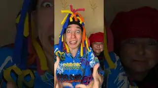 Китайка ломает спагетти😂😆 
