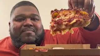 BOSSMAN reviews JET’S POPCORN CHICKEN PIZZAS.