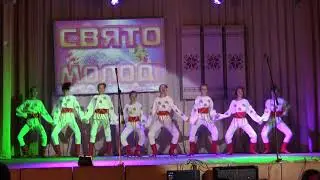 Народний театр танцю 
