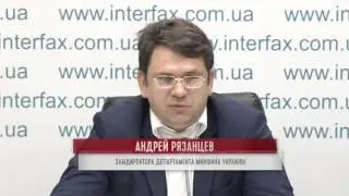 Ущемление прав.  Соцвыплаты переселенцам – только через «Ощадбанк.