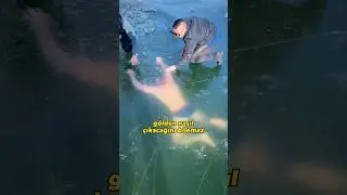 Bir Video Uğruna Az Kalsın Boğuluyordu... 👀🏊 