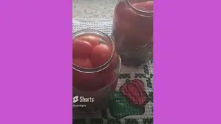 Сладкие помидоры в розовом маринаде