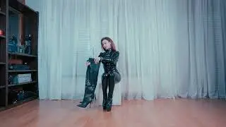 HAUL AND TRY ON BOOTS, BOOTIES, OVERKNEES, THIGHHIGH BOOTS. WEARING LEATHER LEGGINGS AND LATEX TOP