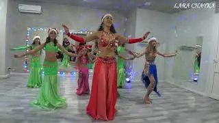 Поздравление с наступающим Новым Годом 2025! Снегурочки танцуют восточный танец живота Jingle Bells!