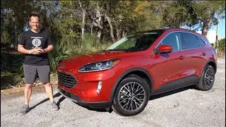 Is the 2022 Ford Escape a BETTER plug-in hybrid than a Toyota RAV4 Prime?