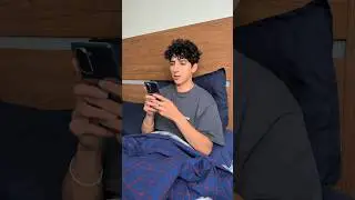Cuando se descarga el cel y tratas de conectarlo sin ver 😂