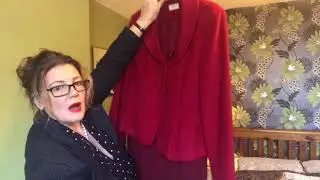 How to dress the hourglass shape