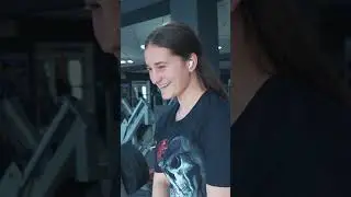 Алюся. Жим лежа 90 кг. 