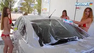 Керчь: девушки в бикини моют машины