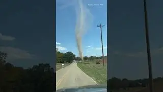 Likely dust devil seen twisting on ground, fading into sky in Tennessee #weather Via: TMX