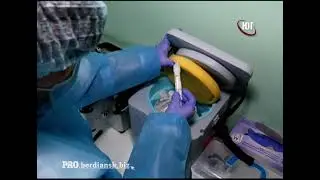 БЕРДЯНСК 2021 СРЕДИ ПЕРВЫХ МЕДИКОВ НА ВАКЦИНАЦИИ ОТ КОВИД ДЕПУТАТ КСЕНИЯ БУХАНОВА