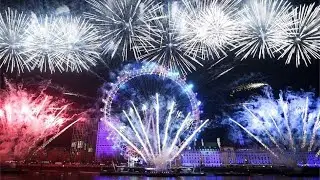 London New Year Eve Fireworks 2022/2023 Panoramic View 4k