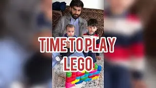 The kid build a Lego tower #shortsvideo|Giochiamo a Lego 😀