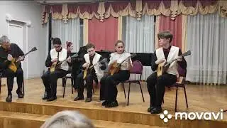 Балалайка. Весёлое исполнение оркестровой группы на отчётном концерте школы.