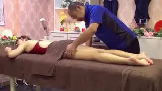Japanese Massage Technique For This Beautiful Japanese Swimming Athlete's Back Injury Part 2 [VgR4A