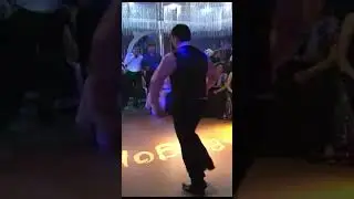 Цыган танцует. Достойно #shorts #цыгане #танцы