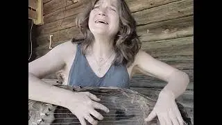 Елена Фролова "Импровизация на гуслях Танаис" мастера Татьяны Купреяновой