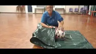 how to make a bedding roll.