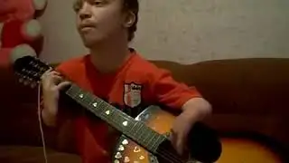 Инвалид круто  играет на гитаре. Instagram @idi__na__xuy