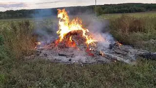 Что будет если камень для печи бани и сауны Базальт положить в костер