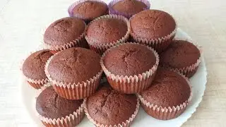 Soft and fluffy CHOCOLATE CAKE! Super delicious and disappears in an instant!!