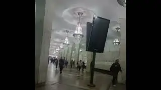 Чёрные  большие  экраны в московском метро. ДЛЯ ЧЕГО  ВСЁ - ТАКИ ОНИ ? ОТ ВАС НЕ СКРЫВАЮТ