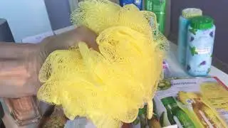 ОТШЕЛУШИВАЮЩИЙ ГЕЛЬ ДЛЯ ДУША КЛУБНИКА от Орифлэйм и ЖЕЛТая МОЧАЛКа 