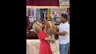 Can you plz hold this for me and then I left her😁#funny #comedy #shorts