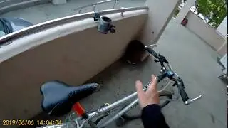 Поломка пружины храповика барабана втулки кассеты: собачки храповика не цепляются, еду самокатом.☝😀