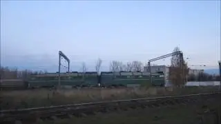 Тепловоз 2ТЭ116 с товарным поездом, СПб / Dieselloc 2TE116 with freight train