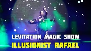 Левитация шоу иллюзий волшебника Рафаэля | Levitation of the Magician Raphael's Illusion Show