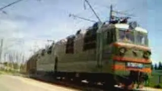 12.07.2011. (Звёздно-зелёная 'ТЭшка'). 'ВЛ80Т-1151' с грузом.