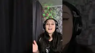 Казашка Алия поет советскую песню