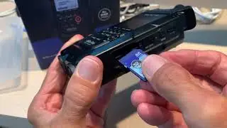 How to insert an SD card in your Zoom H4n pro handy recorder