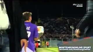 Delio Rossi udara Adema Ljajića (Delio Rosii hits and chokes Adem Ljajic)