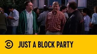 Just A Block Party | The King Of Queens | Comedy Central Africa