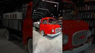 Загнали два автомобиля в магазин автохимии 😱