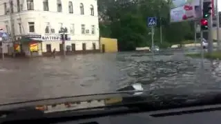 Харьков затопило после сильного ливня (видео)