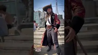 Pirate cosplay 