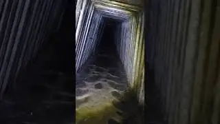 штольня глубина 33 метра.