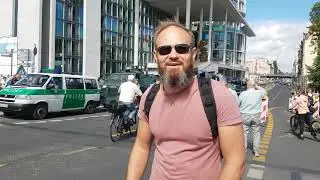 Август 2020г. Берлин. Демонстрация против ущемления прав своего народа.